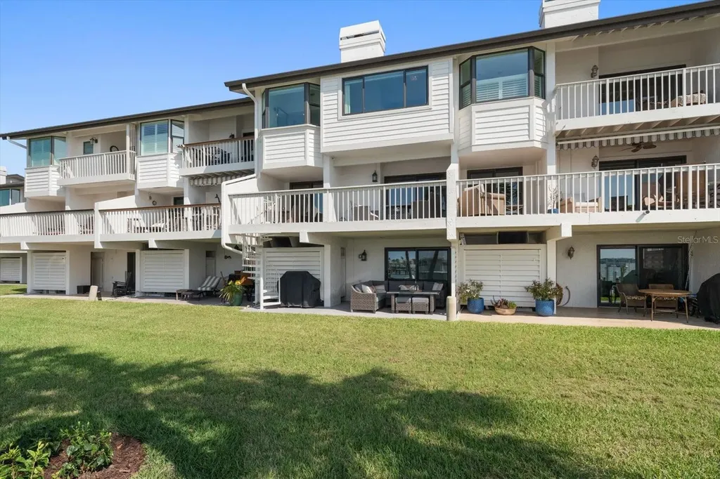 165 Marina Del Rey Court Clearwater Beach FL 33767