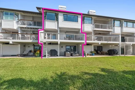 165 Marina Del Rey Court Clearwater Beach FL 33767
