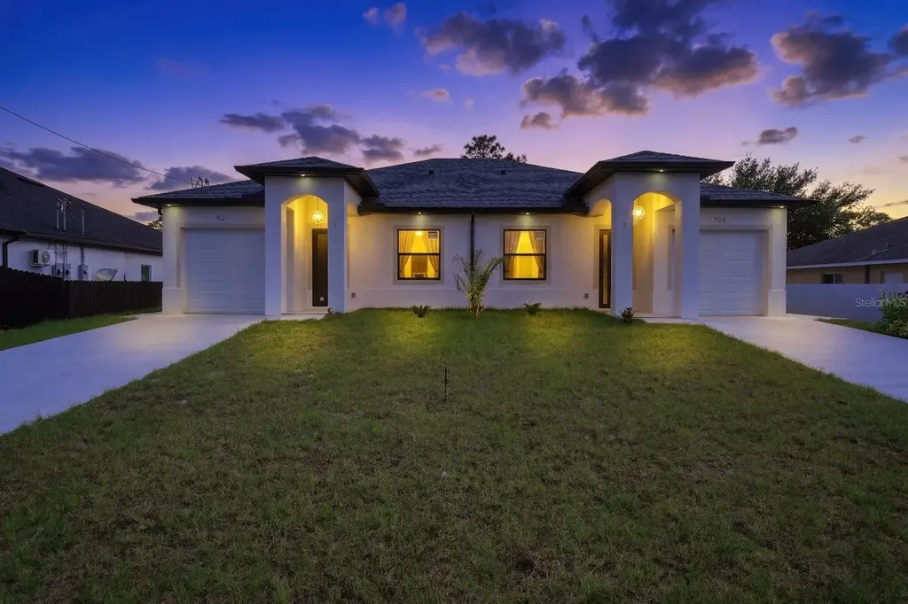 521/523 Lillon Avenue S Lehigh Acres FL 33974