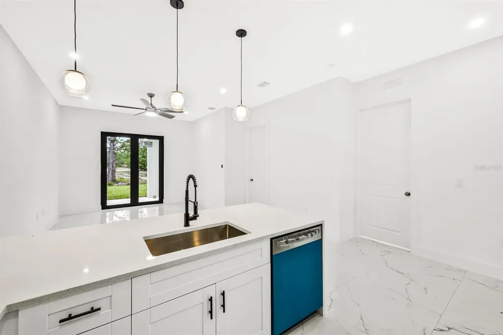 521/523 Lillon Avenue S Lehigh Acres FL 33974