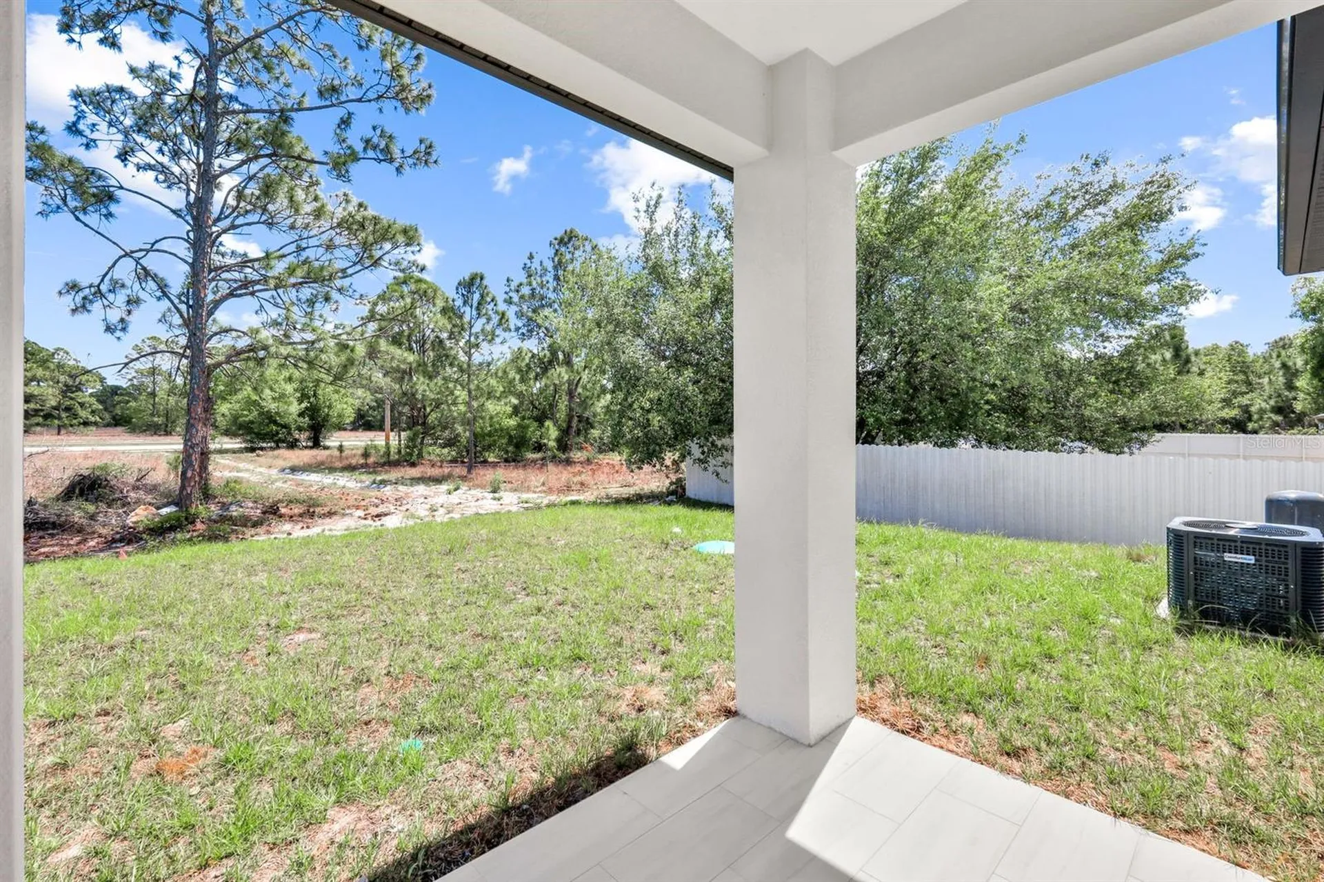 521/523 Lillon Avenue S Lehigh Acres FL 33974