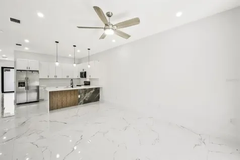 521/523 Lillon Avenue S Lehigh Acres FL 33974