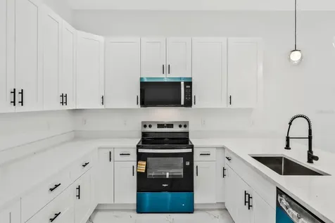 521/523 Lillon Avenue S Lehigh Acres FL 33974