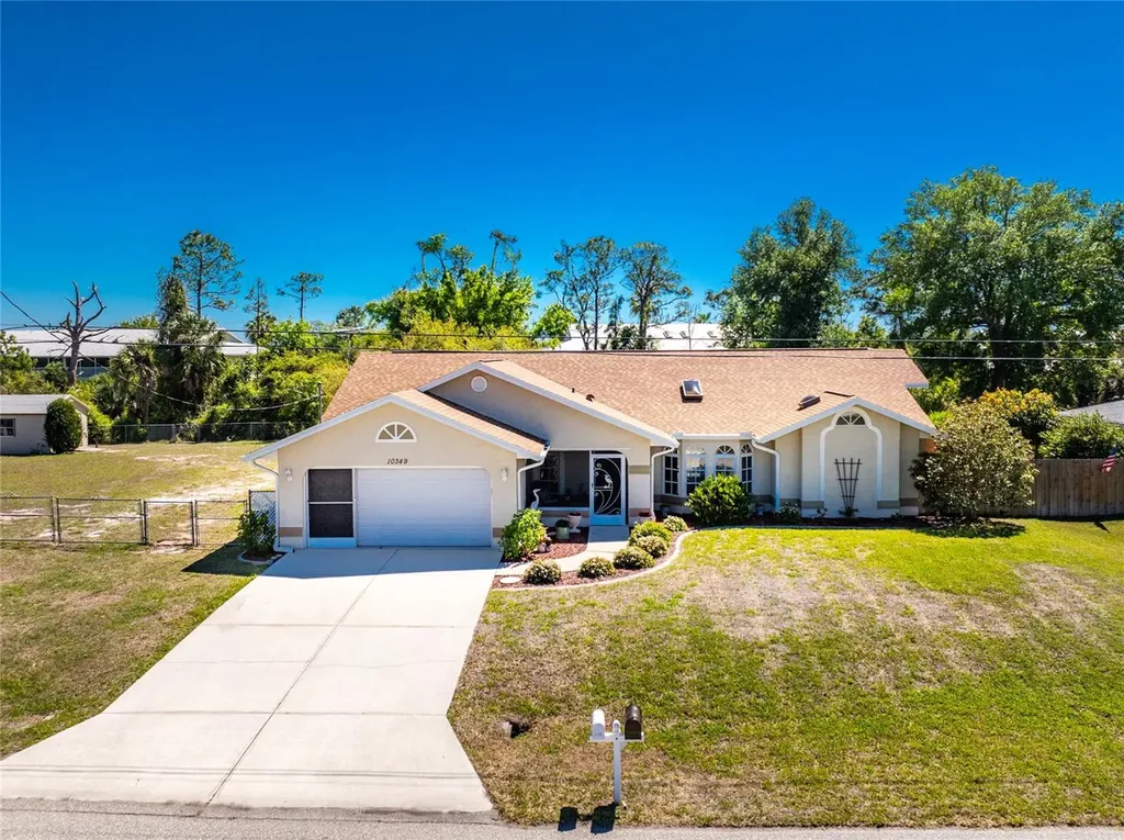 10349 Greenway Avenue Englewood FL 34224