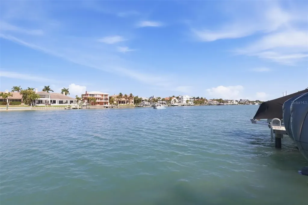 722 Pinellas Bayway S Tierra Verde FL 33715