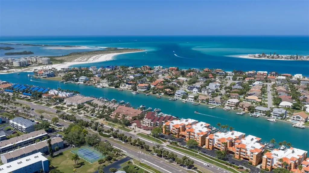 722 Pinellas Bayway S Tierra Verde FL 33715