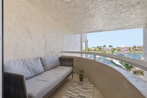 722 Pinellas Bayway S Tierra Verde FL 33715