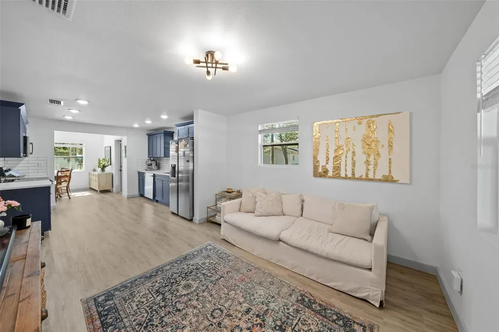 1801 E Knollwood Street Tampa FL 33610