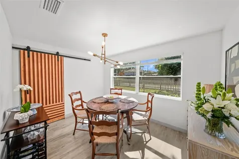 1801 E Knollwood Street Tampa FL 33610