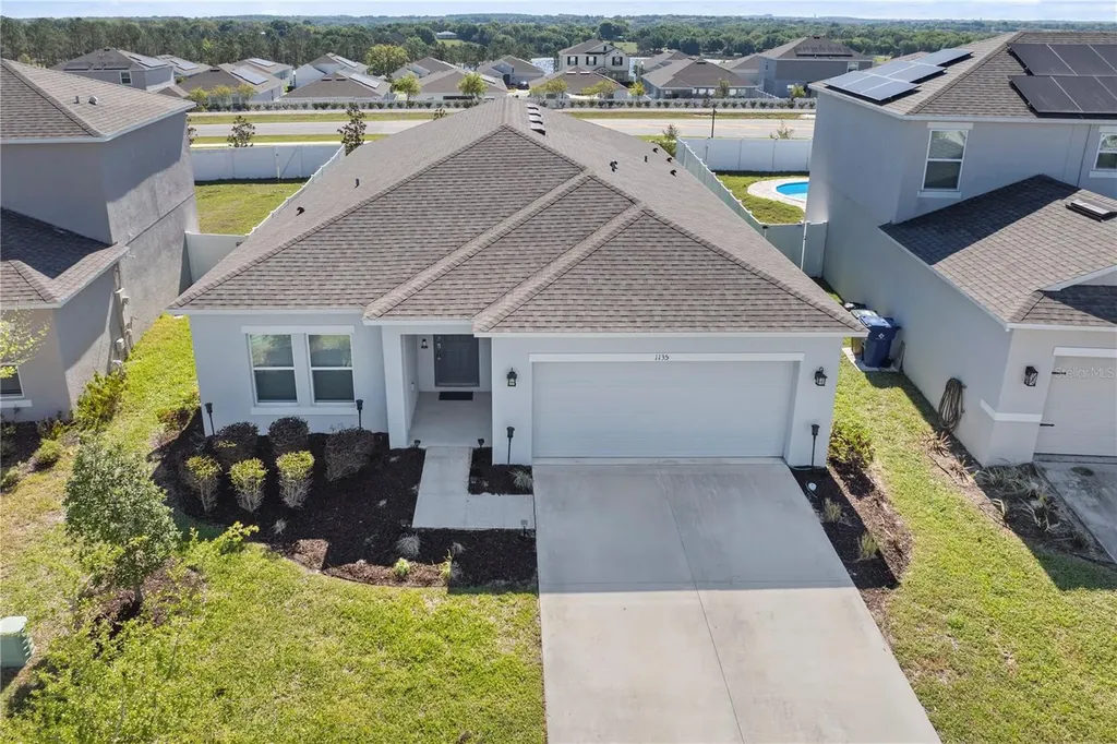 1135 Calico Pointe Circle Groveland FL 34736