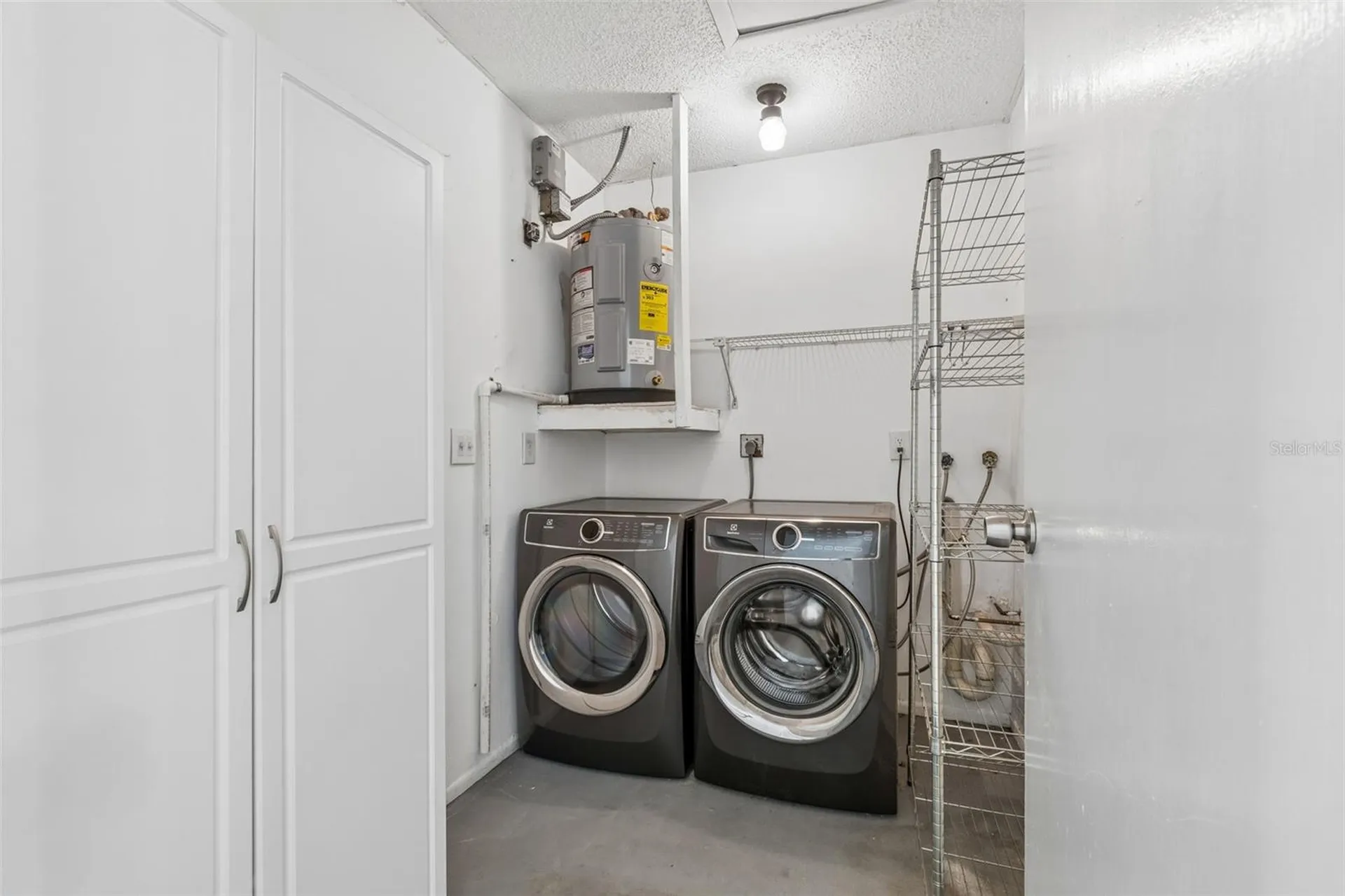 1105 E Oakwood Street Tarpon Springs FL 34689