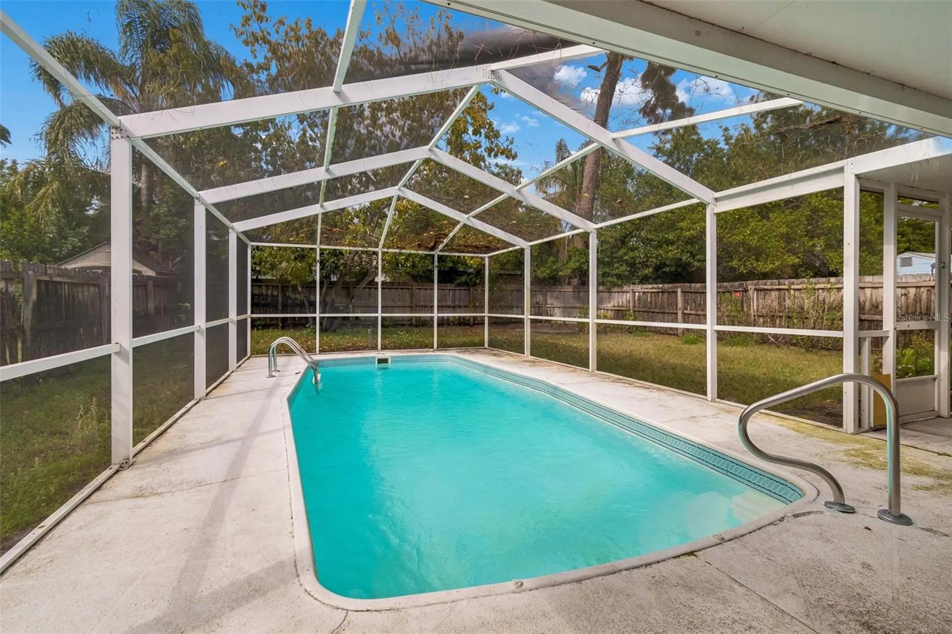 1105 E Oakwood Street Tarpon Springs FL 34689