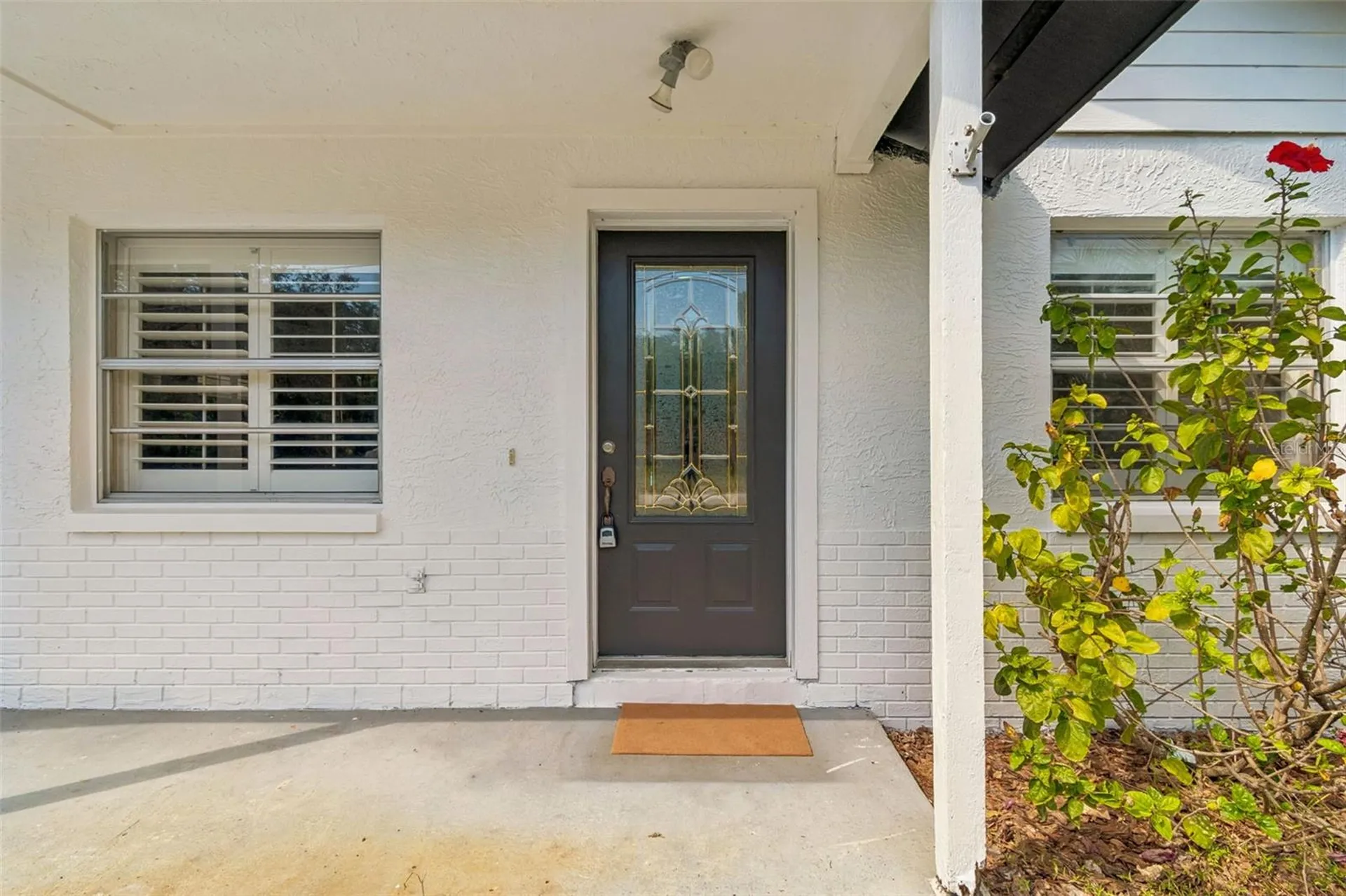 1105 E Oakwood Street Tarpon Springs FL 34689