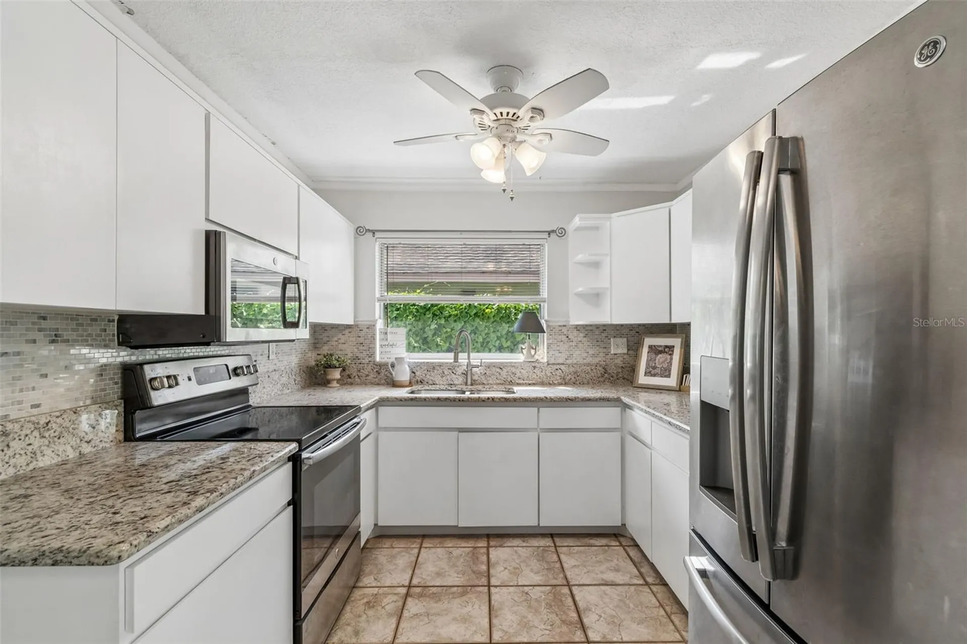1105 E Oakwood Street Tarpon Springs FL 34689