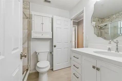 1105 E Oakwood Street Tarpon Springs FL 34689