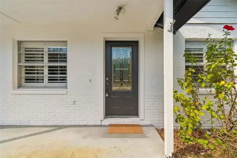1105 E Oakwood Street Tarpon Springs FL 34689