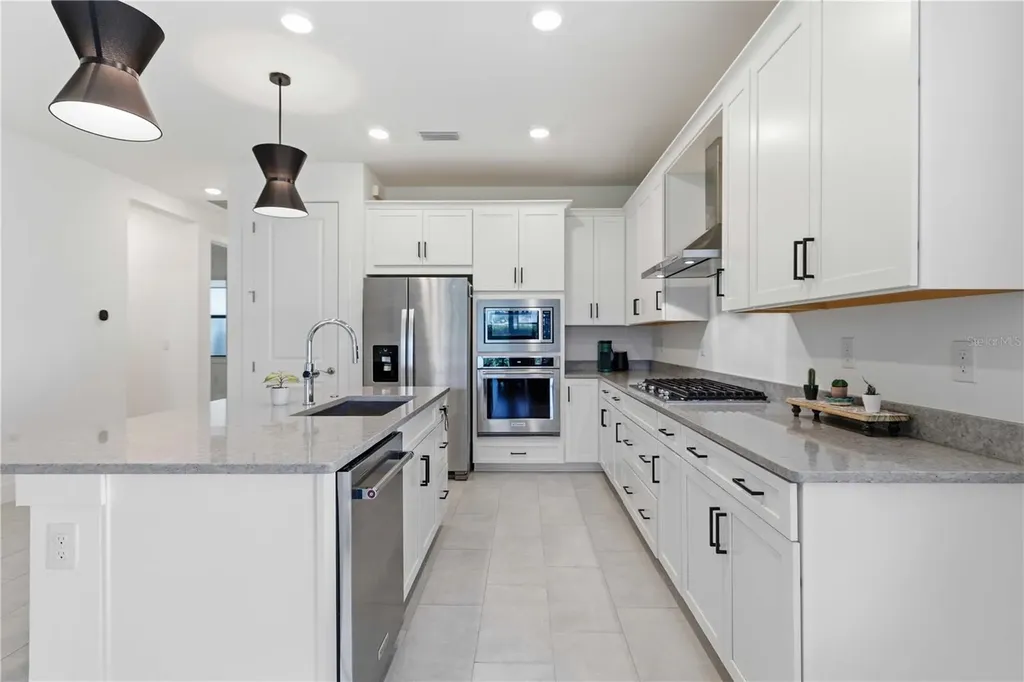 18516 Dayspring Place Venice FL 34293