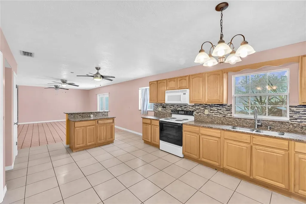 3420 Yale Circle Riverview FL 33578