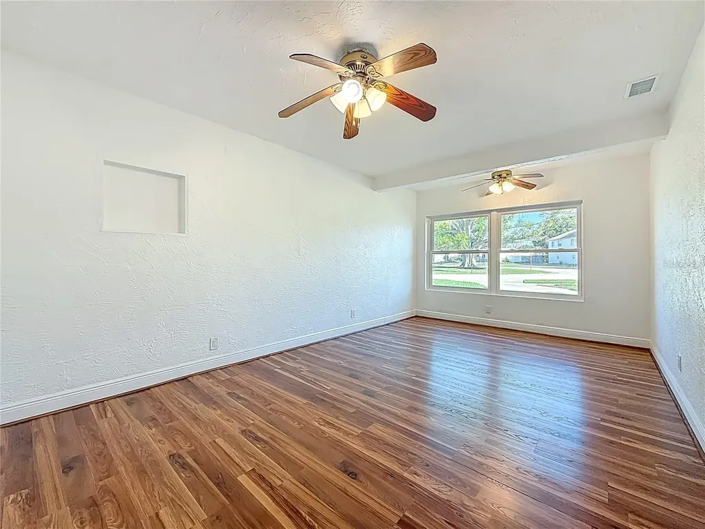 396 Lewis Boulevard SE St Petersburg FL 33705