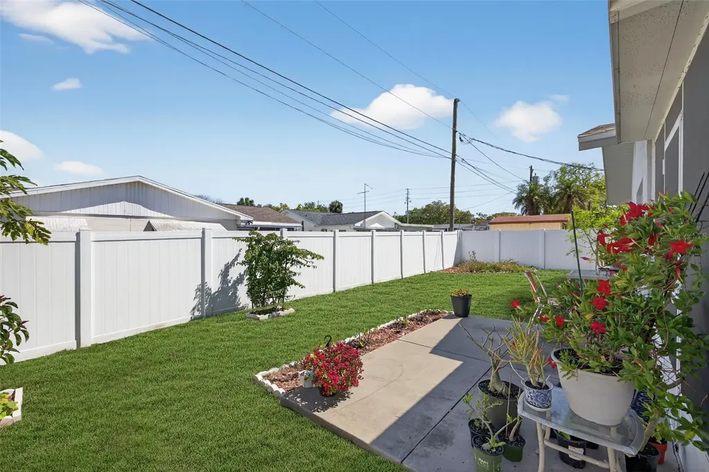 10275 113th Street Seminole FL 33778