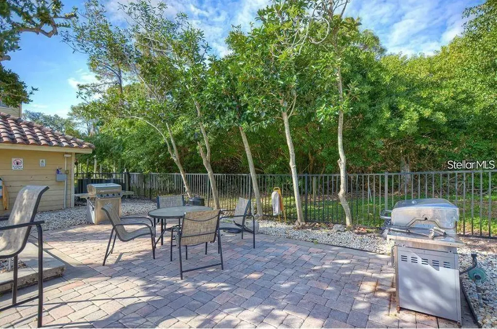 11901 4th Street N St Petersburg FL 33716
