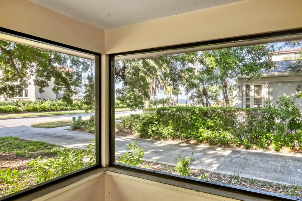 224 Lyndhurst Street Dunedin FL 34698