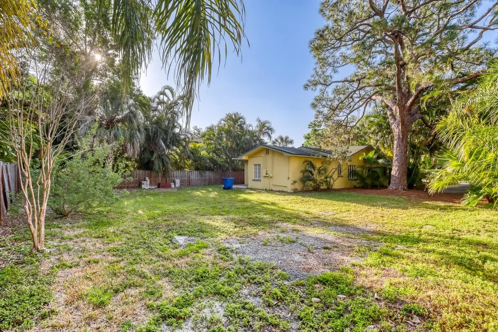 224 Lyndhurst Street Dunedin FL 34698