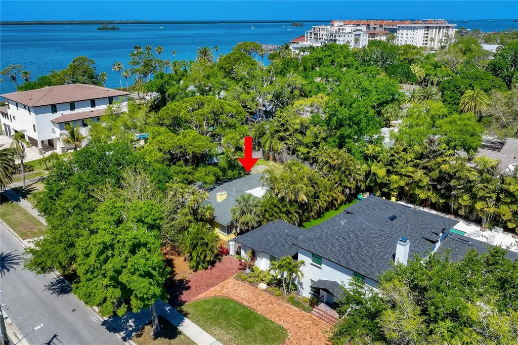 224 Lyndhurst Street Dunedin FL 34698