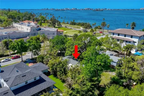 224 Lyndhurst Street Dunedin FL 34698