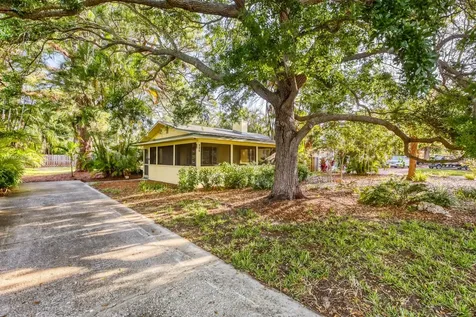 224 Lyndhurst Street Dunedin FL 34698