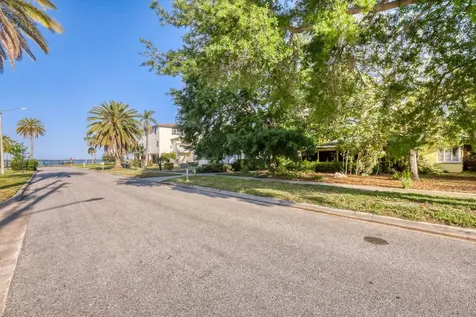224 Lyndhurst Street Dunedin FL 34698