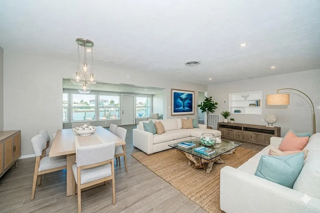 7927 11th Avenue S St Petersburg FL 33707