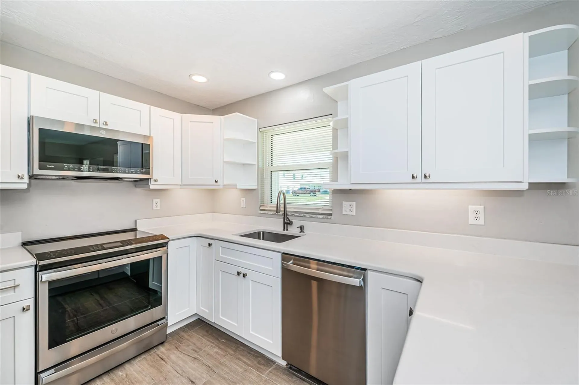 7927 11th Avenue S St Petersburg FL 33707