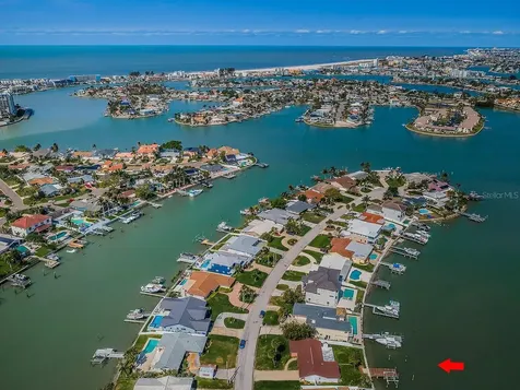7927 11th Avenue S St Petersburg FL 33707