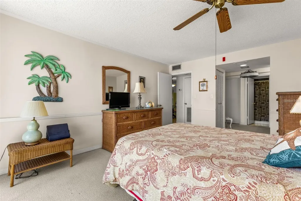 1 Key Capri Treasure Island FL 33706