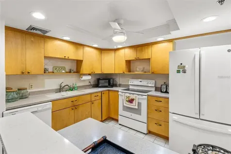 1 Key Capri Treasure Island FL 33706