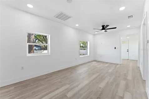10124 N Hyacinth Avenue Tampa FL 33612