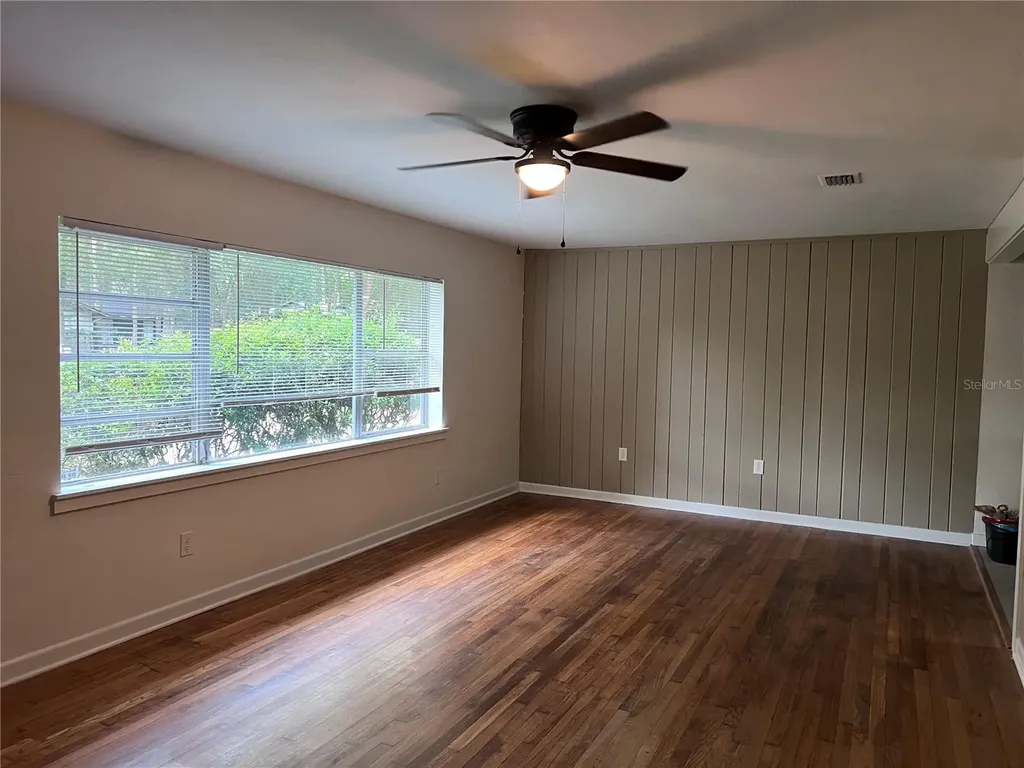 3035 W University Avenue Gainesville FL 32607