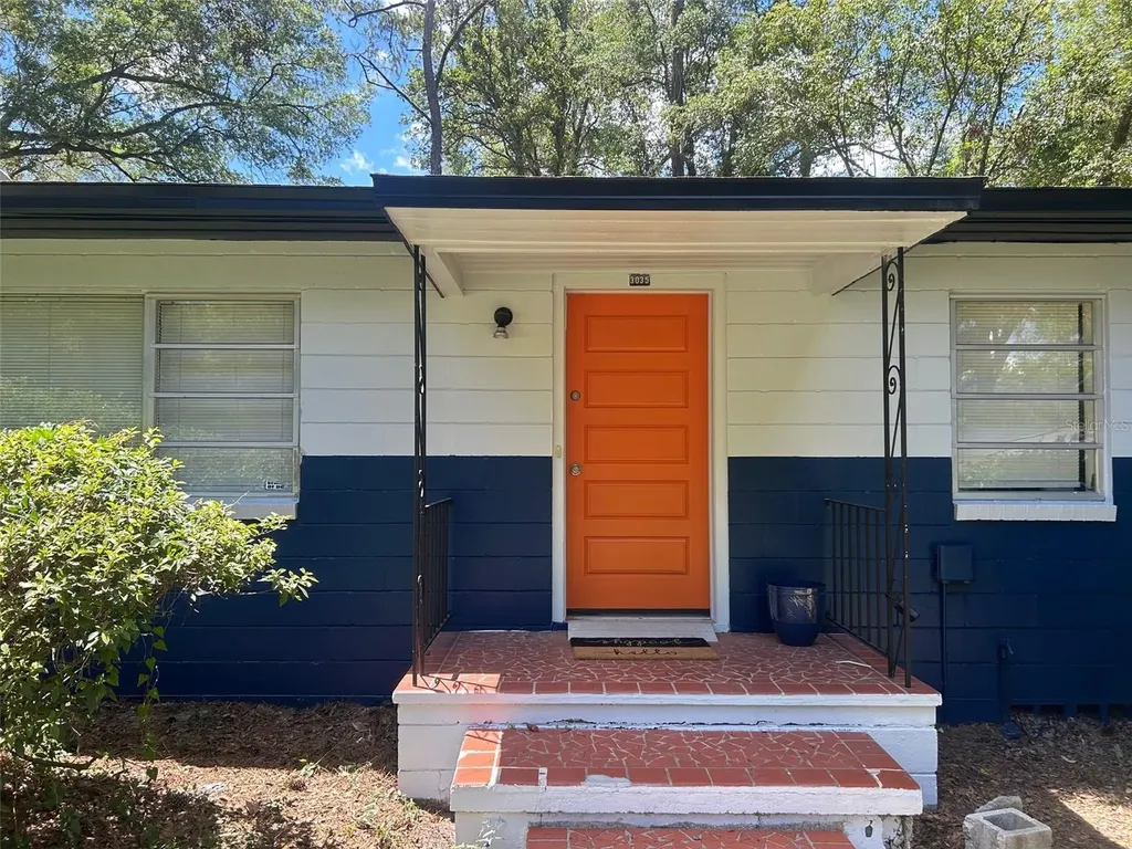 3035 W University Avenue Gainesville FL 32607