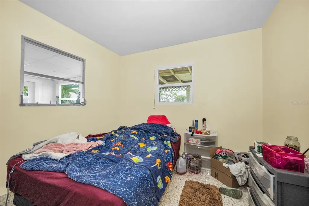 5769 Dartmouth Avenue N St Petersburg FL 33710
