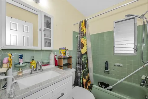 5769 Dartmouth Avenue N St Petersburg FL 33710