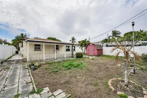 5769 Dartmouth Avenue N St Petersburg FL 33710
