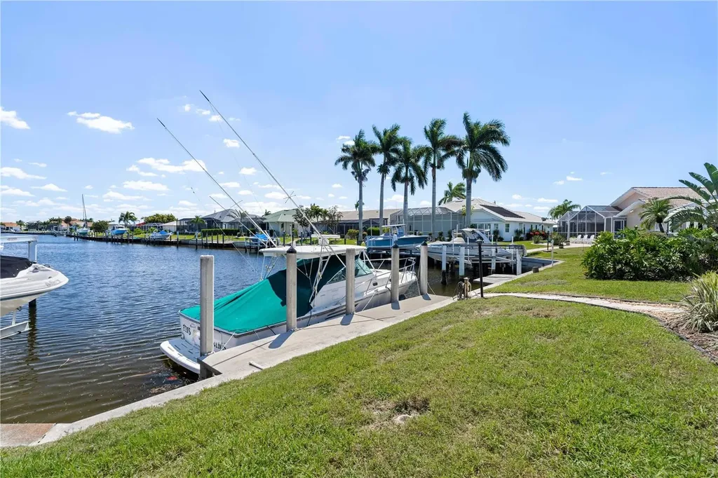 308 Colony Point Drive Punta Gorda FL 33950
