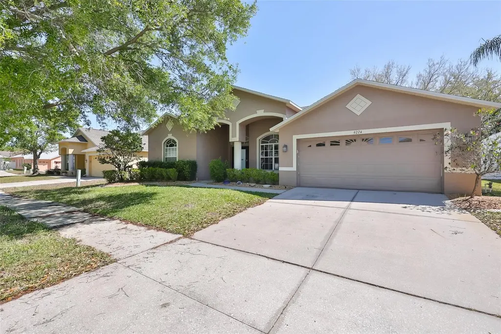 9274 Estate Cove Circle Riverview FL 33578