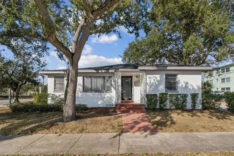 801 49th Street N St Petersburg FL 33710