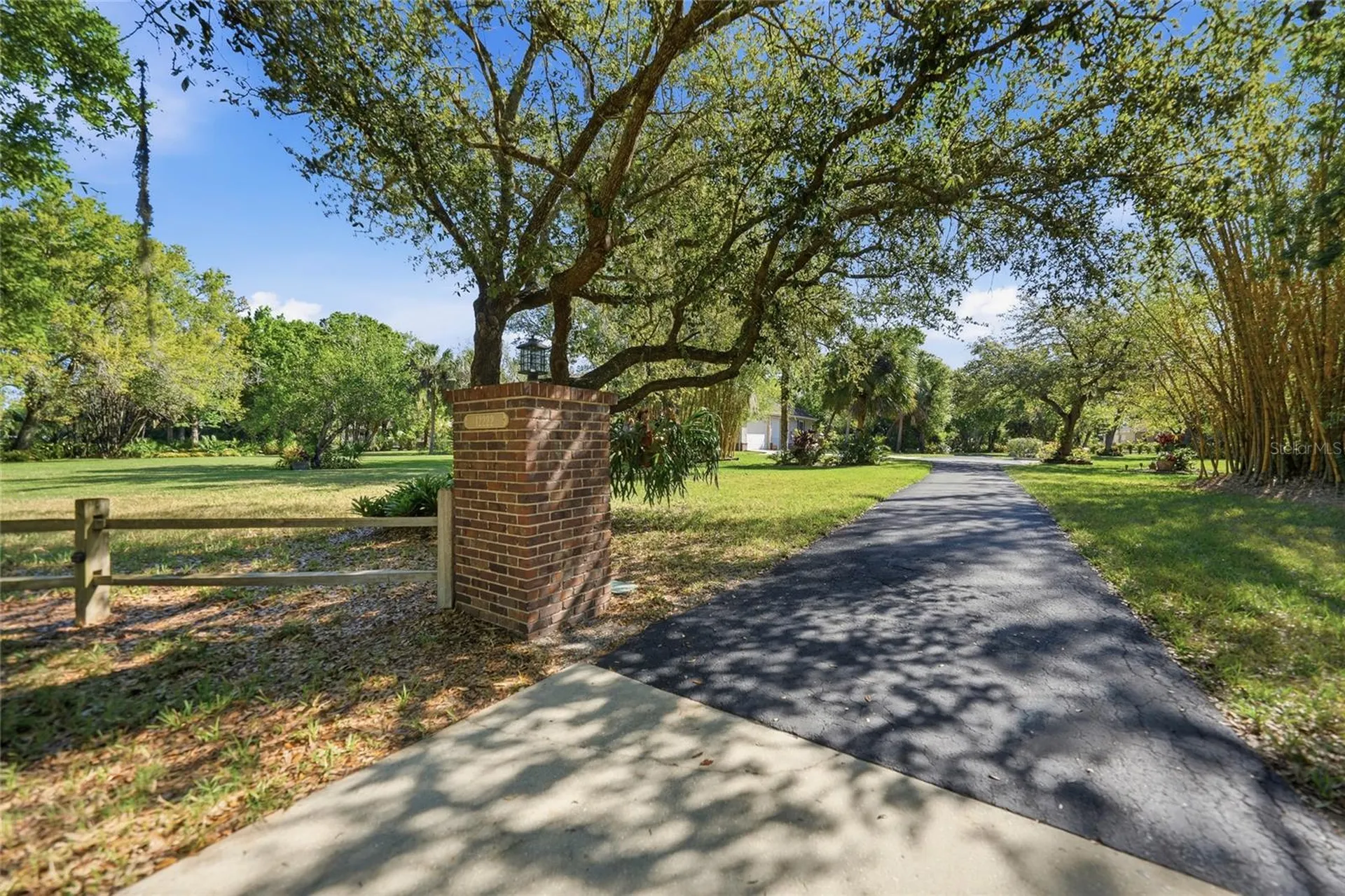 12222 SW Austin Avenue Lake Suzy FL 34269