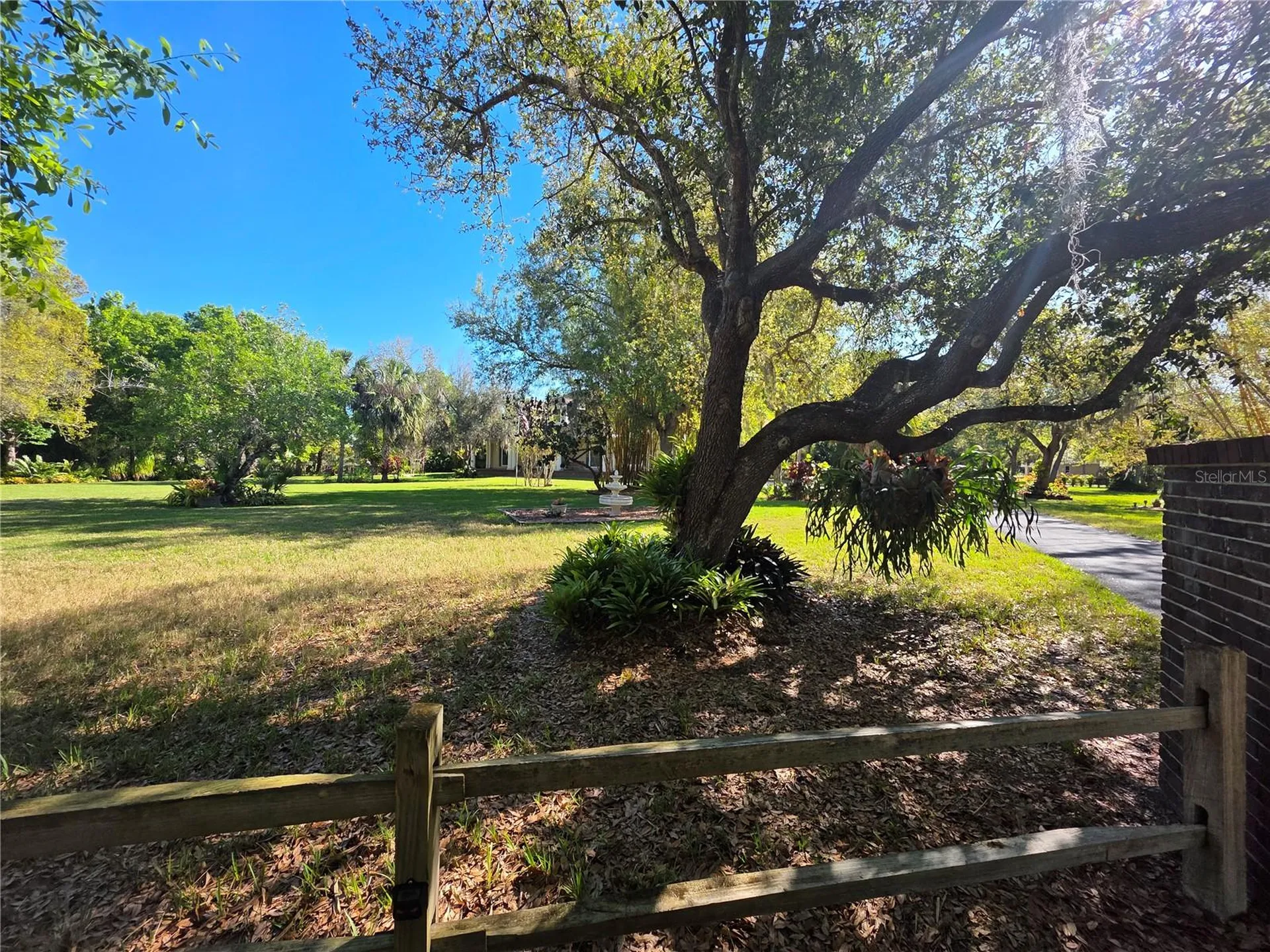 12222 SW Austin Avenue Lake Suzy FL 34269