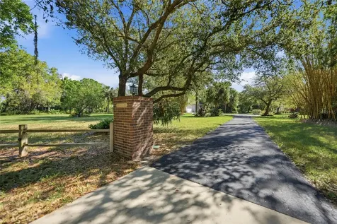 12222 SW Austin Avenue Lake Suzy FL 34269