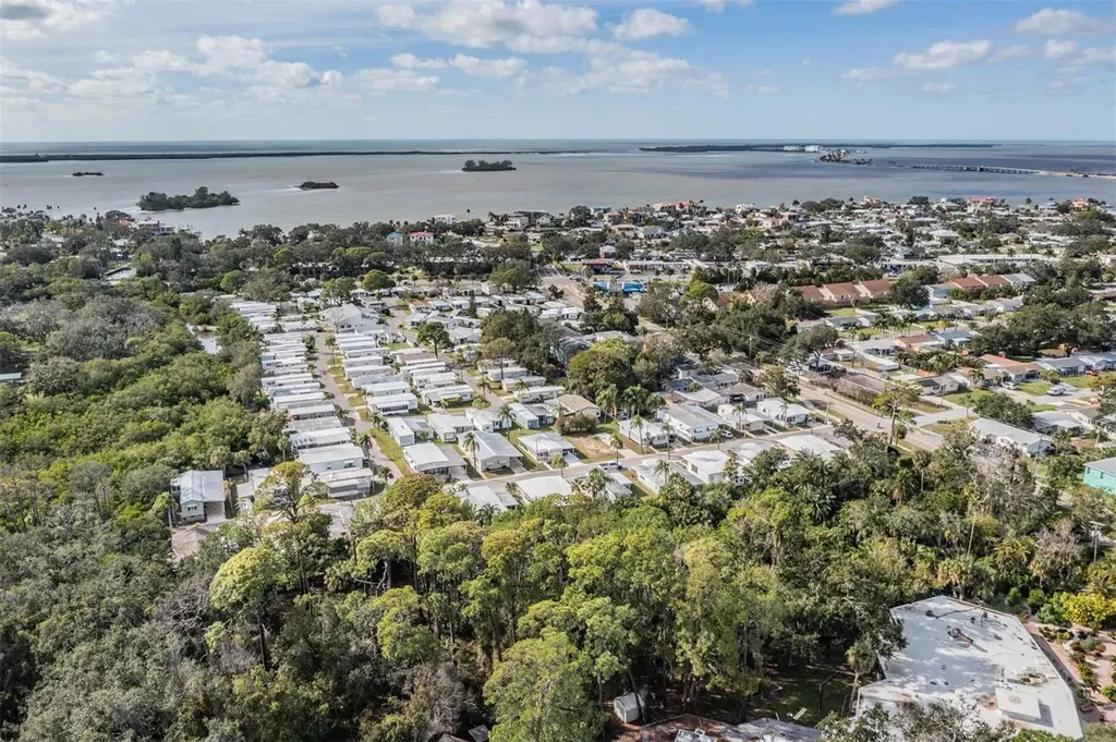 605 Michigan Boulevard Dunedin FL 34698