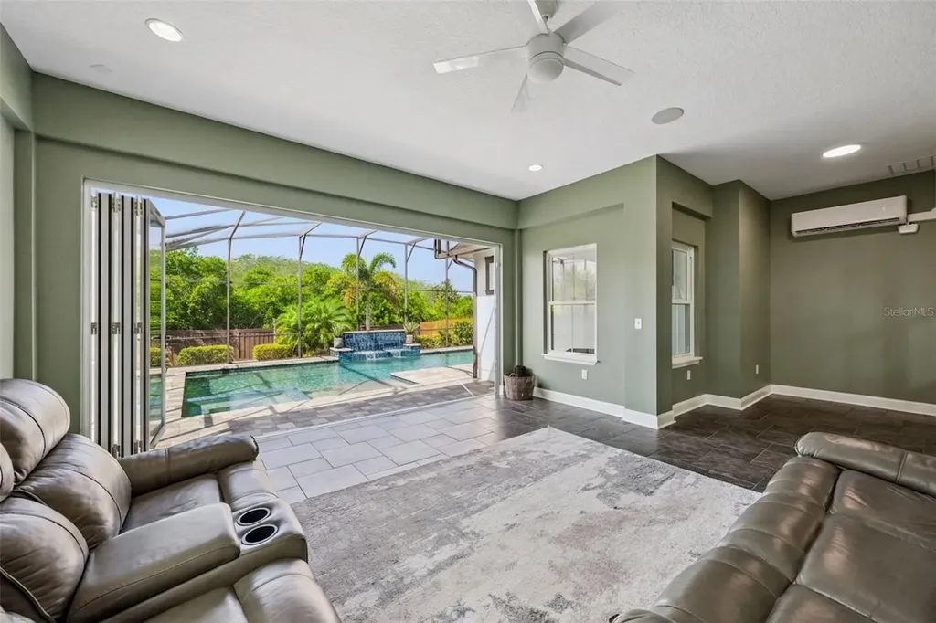14160 Eliot Avenue Orlando FL 32827